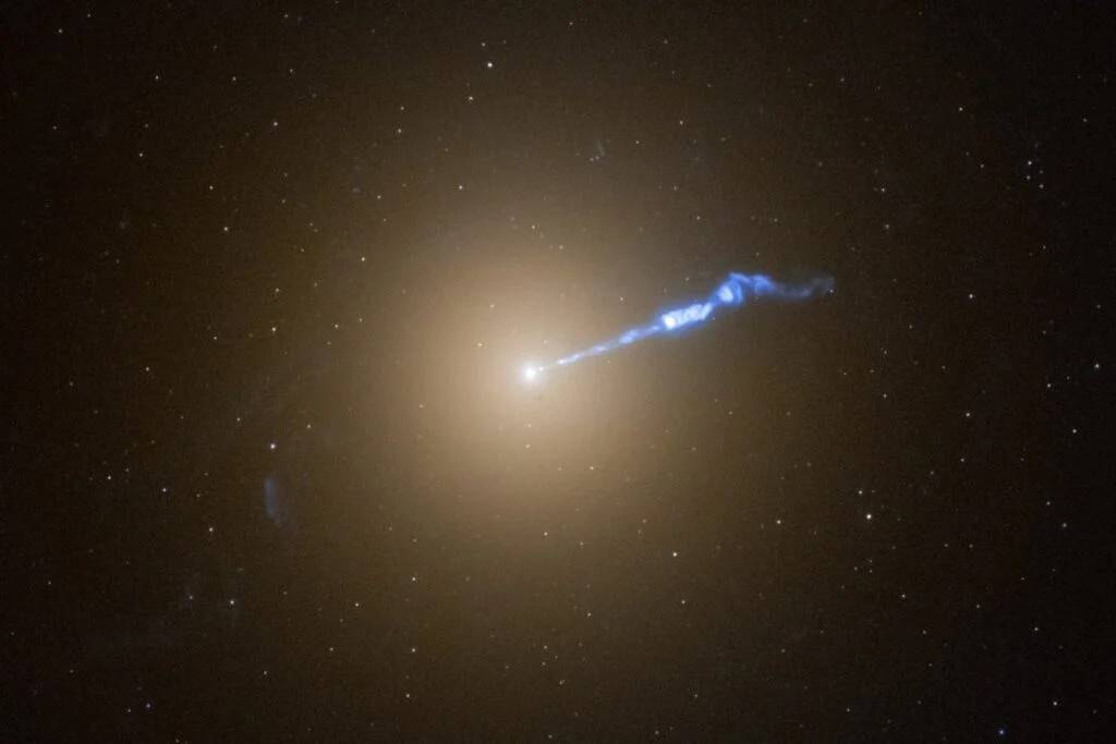 Yıldız Patlamalarının Yeni Sırları: M87 Galaksisindeki Novalar