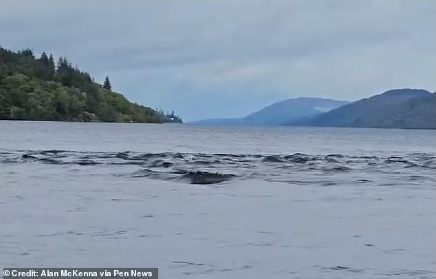 Loch Ness Canavarı'nın Sırrı Duran Dalgalarda mı Gizli?