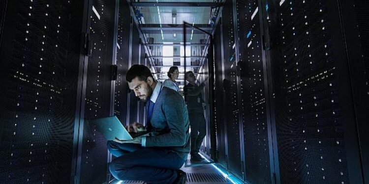 Vodafone ve De-Cix’ten kurumsal müşterilere bulut hizmeti