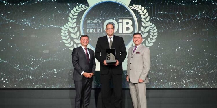 Otokar, İhracatın Şampiyonları Ödülleri’nde gümüş kategoriye girdi