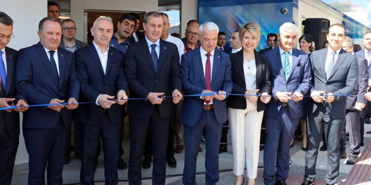 Türkiye İş Bankası, ilk tarım ihtisas şubesini Manisa’da açtı