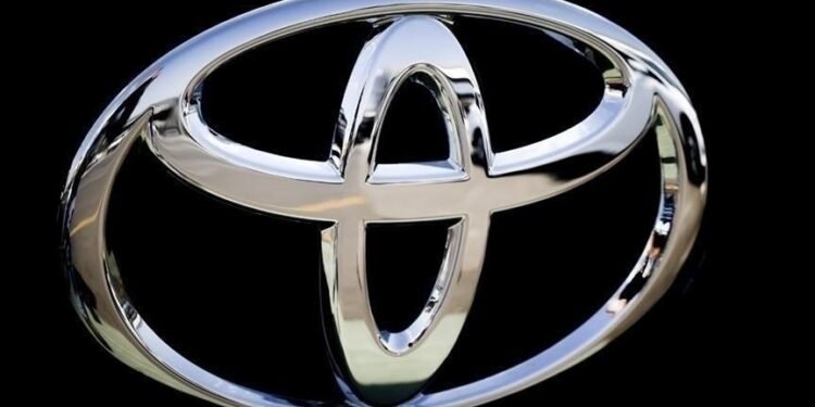 Toyota, tedarik aksaklıkları nedeniyle üretimini durduracak