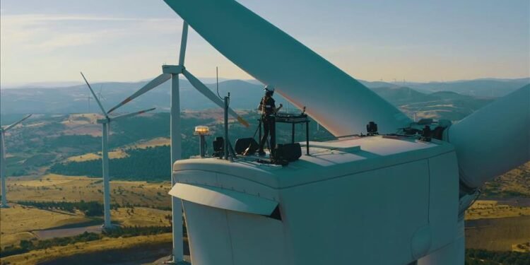 Enerjisa Üretim’den Türkiye’nin ilk rüzgâr türbini konseri