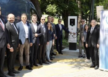 Koç Topluluğu, WAT Mobilite ile elektrikli araç şarj ağı işletmeciliğine başlıyor