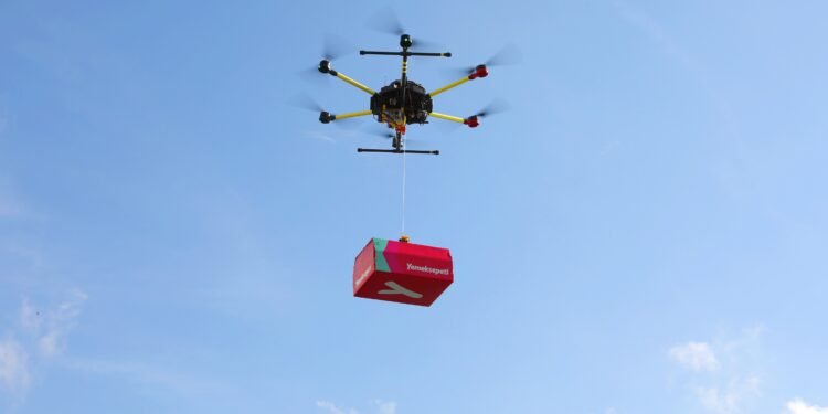 Yemeksepeti, drone ile ilk teslimatını gerçekleştirdi