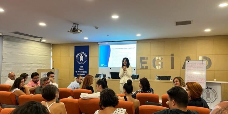 ICF Türkiye ile EGİAD, genç iş insanlarına koçluk eğitimi sundu