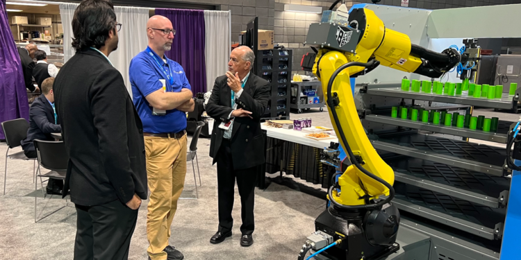 Robotlu otomasyon sistemi: Cubebox