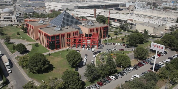 Bursa Ticaret ve Sanayi Odası dünyaya açılıyor