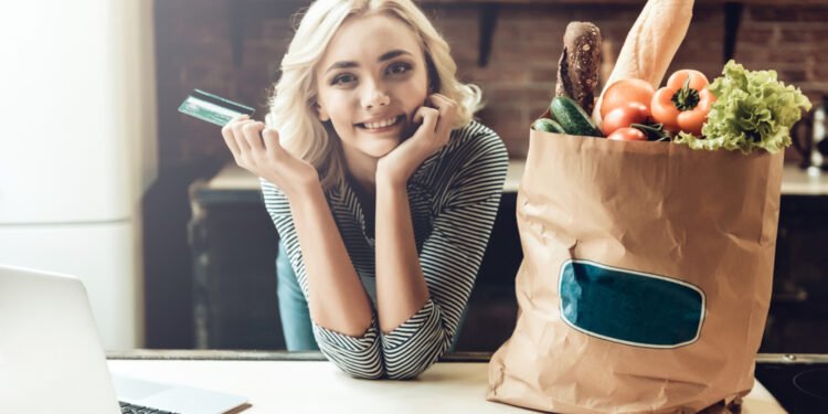 Türkiye’de her 10 internet kullanıcısından 4’ü dijital marketlerden alışveriş yapıyor