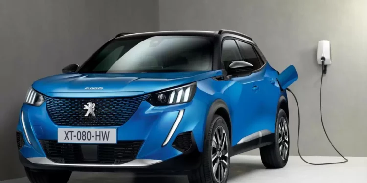 Elektrikli Peugeot e-2008 Türkiye’de satışa sunuldu
