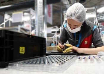 Çin’deki iPhone fabrikasında işçiler protesto düzenledi