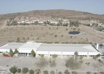 Türkiye’nin ilk “Net Sıfır Enerjili” ilk ve orta okulu Ayvalık’ta