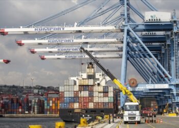 Türkiye’nin ihracatı ekimde ayında 21 milyar 328 milyon dolara ulaştı
