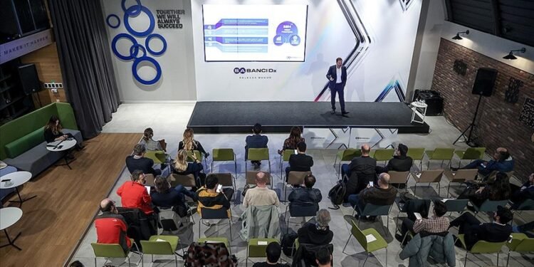 SabancıDx, dijital yeniliklerini “Dijital Kampüs”te anlattı 