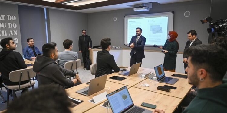 Millet Kütüphanesi’nde ilk “Apple Yetkili Eğitim Merkezi” açıldı