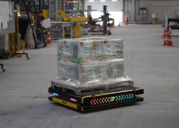 Paletli yükler için “robot taşıyıcı” geliştirildi