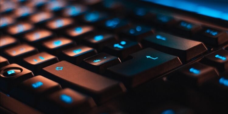 Bilgisayar satışları 2022’de yüzde 16,2 düştü