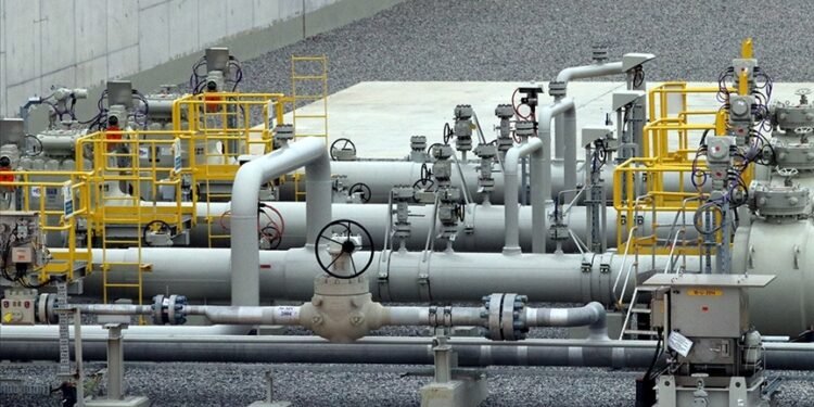 Doğal gazda sanayi aboneleri ve elektrik üretim amaçlı tarifede indirime gidildi