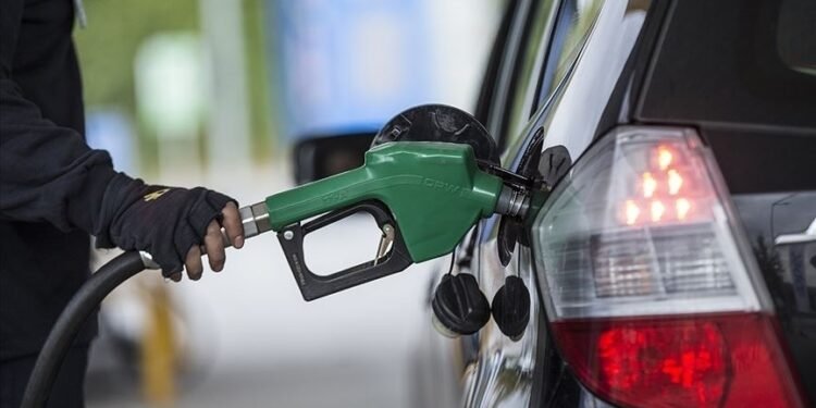 Akaryakıt sektörü, deprem bölgesinde temin çalışmalarını sürdürüyor