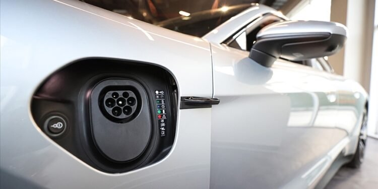 Avrupa’da elektrikli otomobil satışları artış gösteriyor