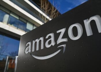 Amazon, 9 bin çalışanını daha işten çıkaracağını duyurdu.