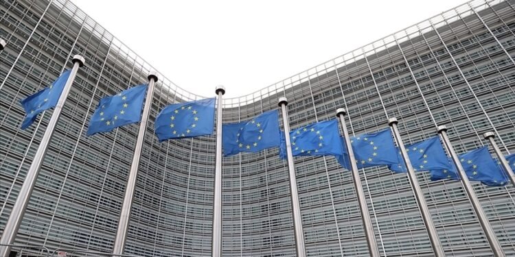 Benzinli ve dizel otomobillerin yasaklanmasına ilişkin oylama ertelendi