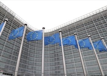 Benzinli ve dizel otomobillerin yasaklanmasına ilişkin oylama ertelendi