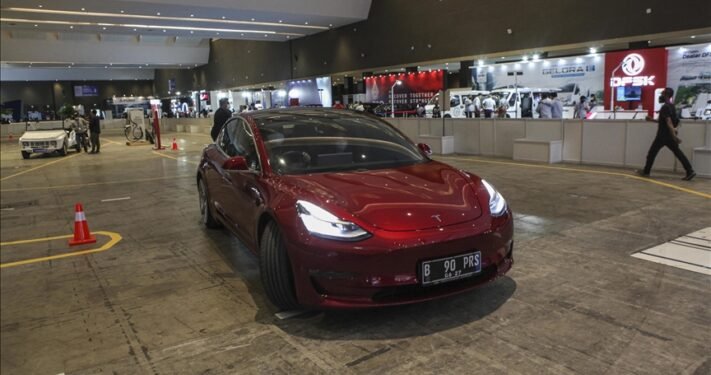 Tesla’nın Model Y otomobilinin fiyatı ortalama araç fiyatının altında kaldı