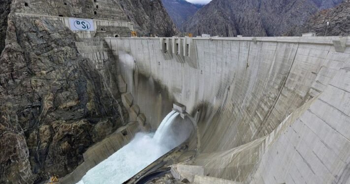 Hidroelektrik santrallerinde yılın üretim rekoru kırıldı