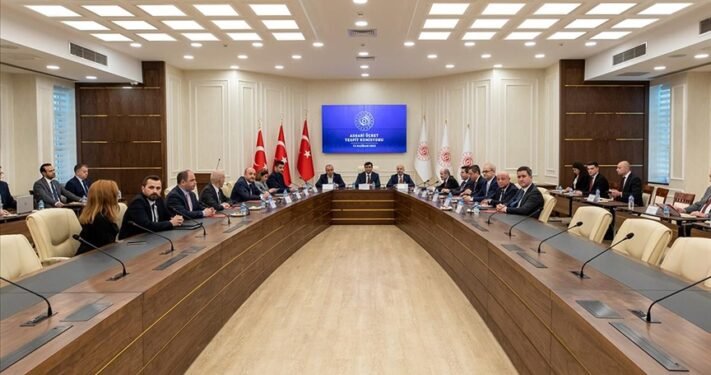 Asgari Ücret Tespit Komisyonu saat 11.00’de toplanacak