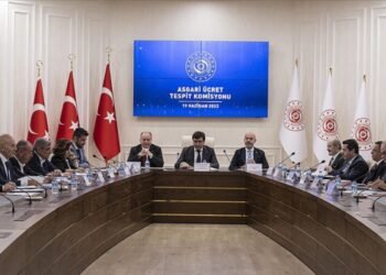 Asgari Ücret Tespit Komisyonu ara zam için ikinci kez toplandı