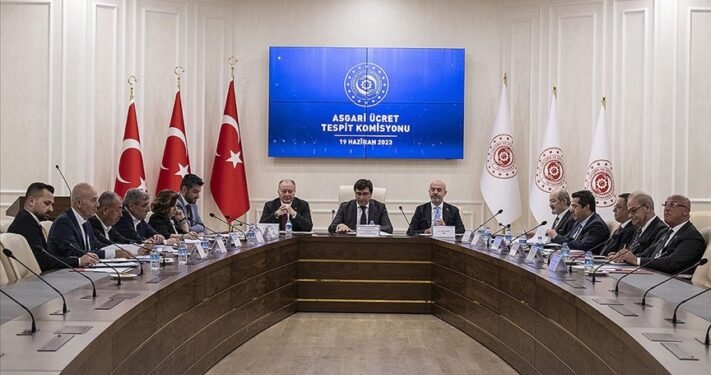 Asgari Ücret Tespit Komisyonu ara zam için ikinci kez toplandı