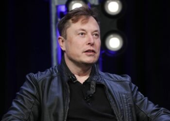 Elon Musk, “dünyanın en zengini” unvanını geri aldı