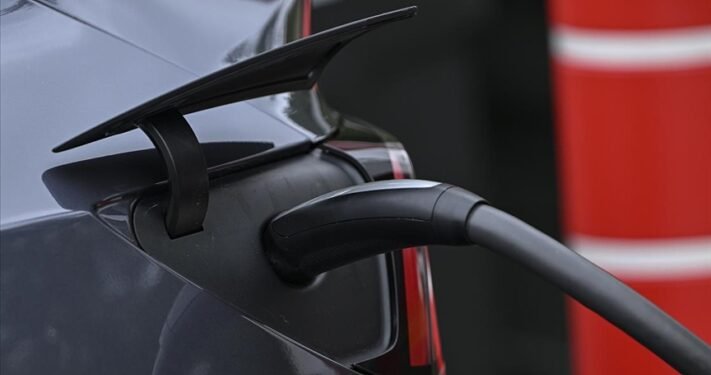 Şarj ağı işletmecilerine ağ oluşturmaları için 2024’e kadar süre verildi