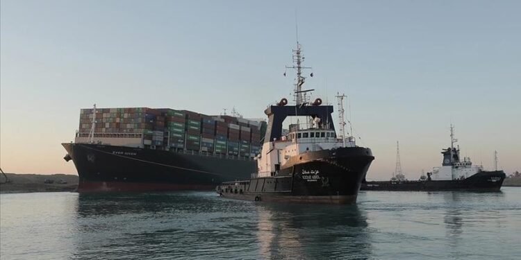 Kuzey Deniz Rotası’nda ticaret kapasitesi artıyor