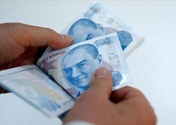 Memur ve memur emeklisinin zam oranı belirlendi