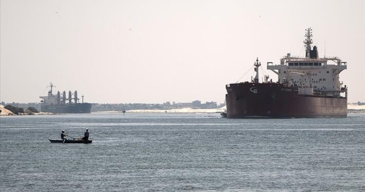 Mısır, Süveyş Körfezi’nde yeni bir petrol sahası keşfettiğini duyurdu