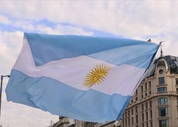 Arjantin’de asgari ücret yüzde 32 artırılacak