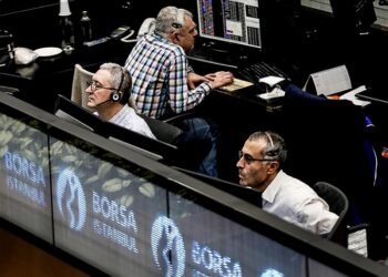 Borsada yatırımcı sayısı 7 milyonu aşarak rekor kırdı