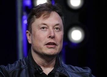 Elon Musk: “X platformu, tüm kullanıcılar için ücretli olabilir”