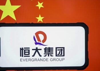 Evergrande’nin Hong Kong Borsası’ndaki hisseleri işleme kapatıldı