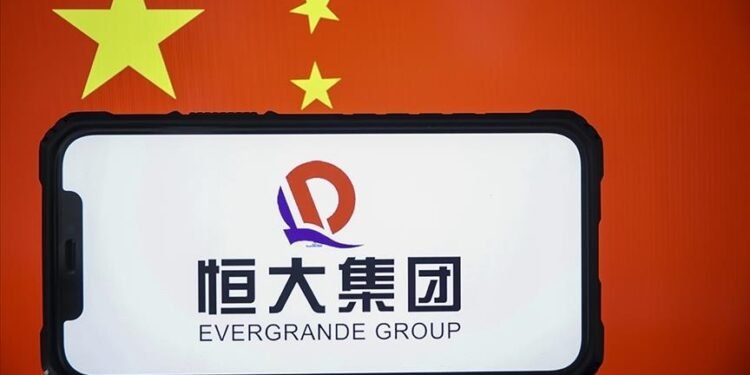 Evergrande’nin Hong Kong Borsası’ndaki hisseleri işleme kapatıldı