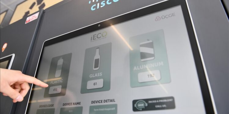 Tarım Kredi ilk “akıllı market”ini Ankara’da açtı