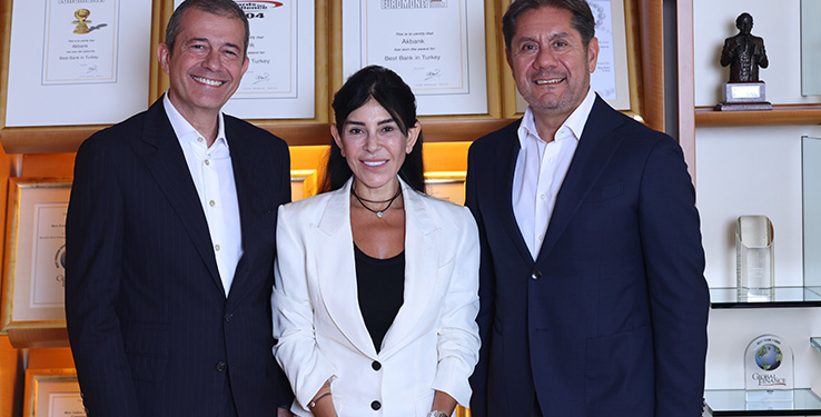 Akbank üst yönetiminde değişiklik