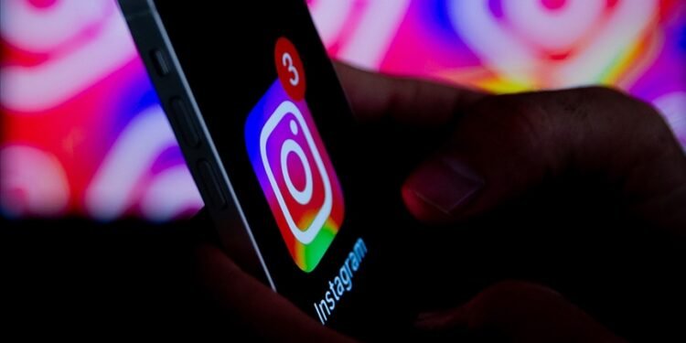 Instagram, günde yarım milyar ziyaretçisiyle 13. yılını geride bırakıyor