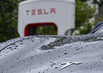 Tesla’nın kârı üçüncü çeyrekte yüzde 44 azaldı