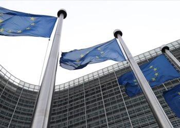 AB’den Rabobank ve Deutsche Bank’a Ceza