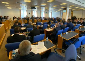 “Çalışan Emekliye 5 Bin TL İkramiye” Bütçe Komisyonu’nda Kabul Edildi