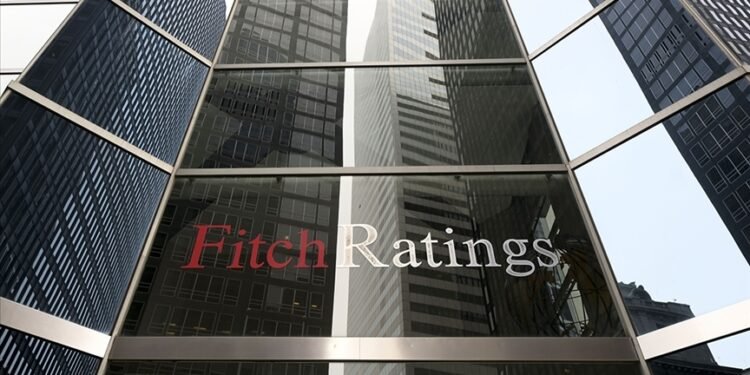 Fitch: “Parasal Sıkılaşmanın Etkisiyle Kredi Artış Hızı Yavaşladı”
