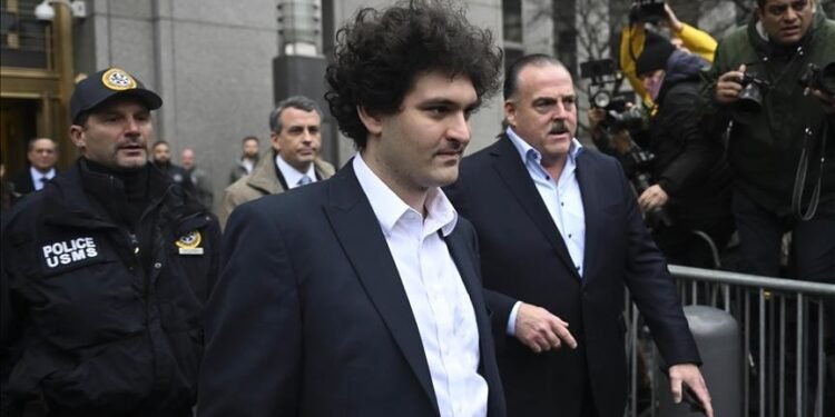 FTX’in eski CEO’su Bankman-Fried, hakkındaki “dolandırıcılık” davasında suçlu bulundu